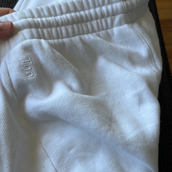 Aritzia Cozy AF trackpants, Size small - Picture 4 of 4